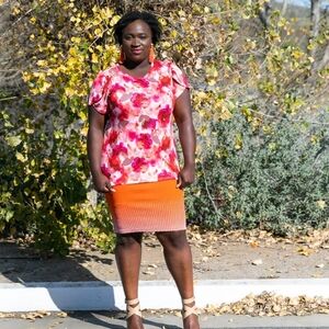 Lularoe "Olive" Top - Tulip Sleeves